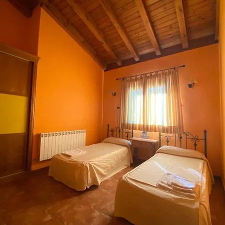 De Monzon Penzion Monzón de Campos