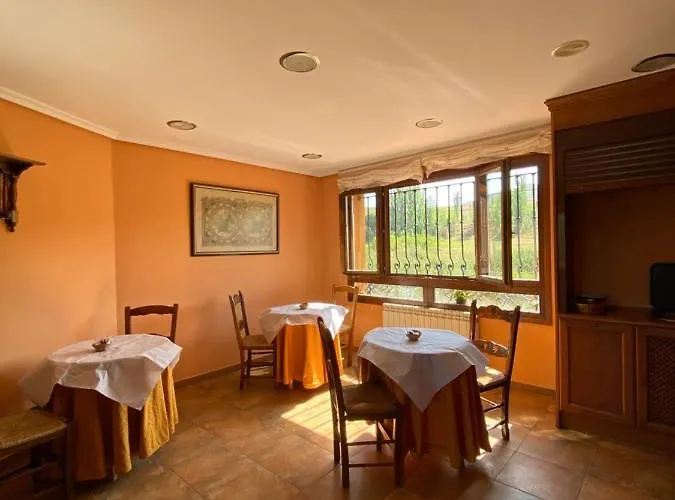 De Monzon Гостевой дом 3*