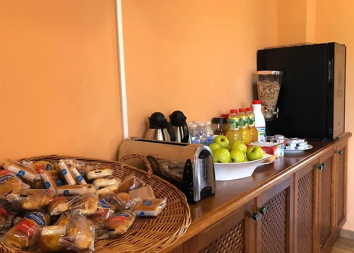 De Monzon Гостевой дом Монсон-де-Кампос